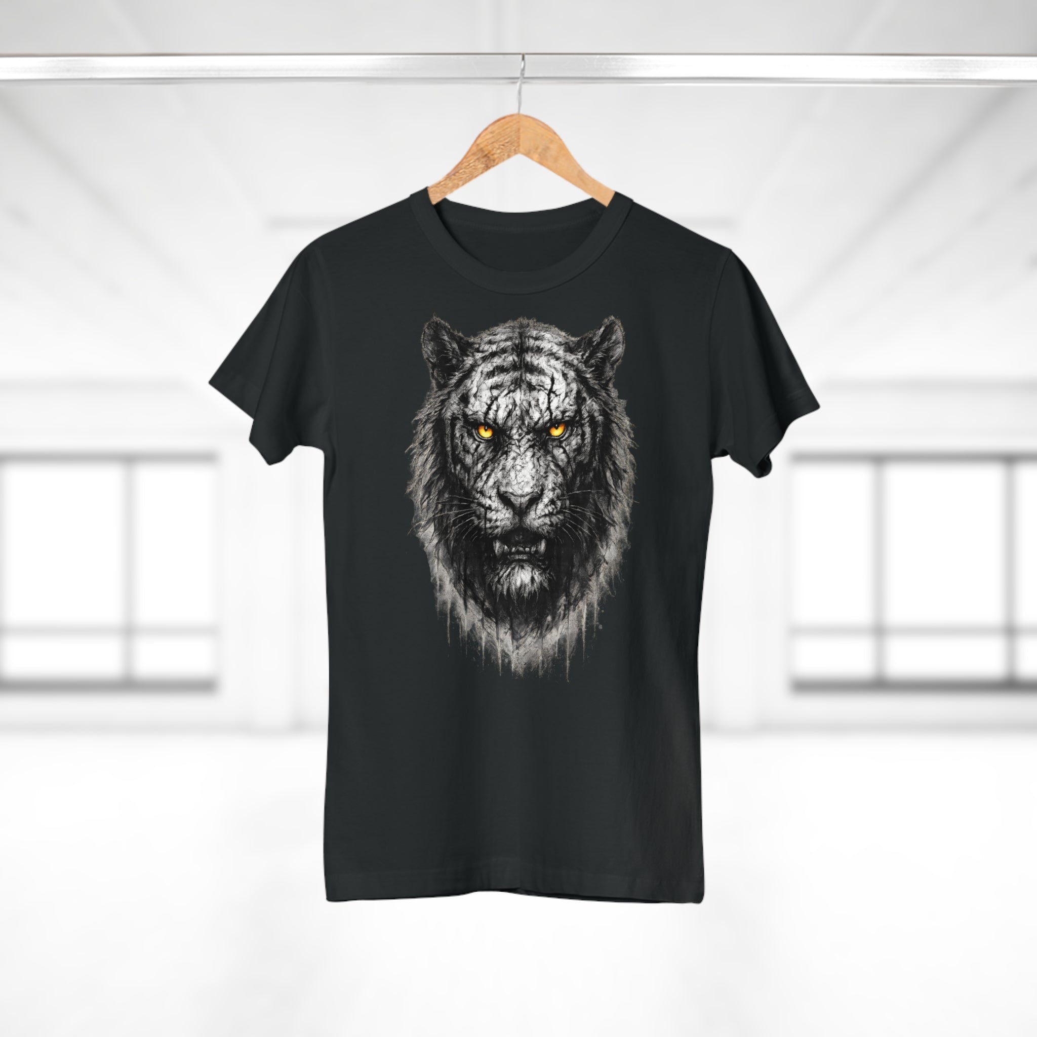 Tiger: Frontprint, Women's T-Shirt - Animal-Collection