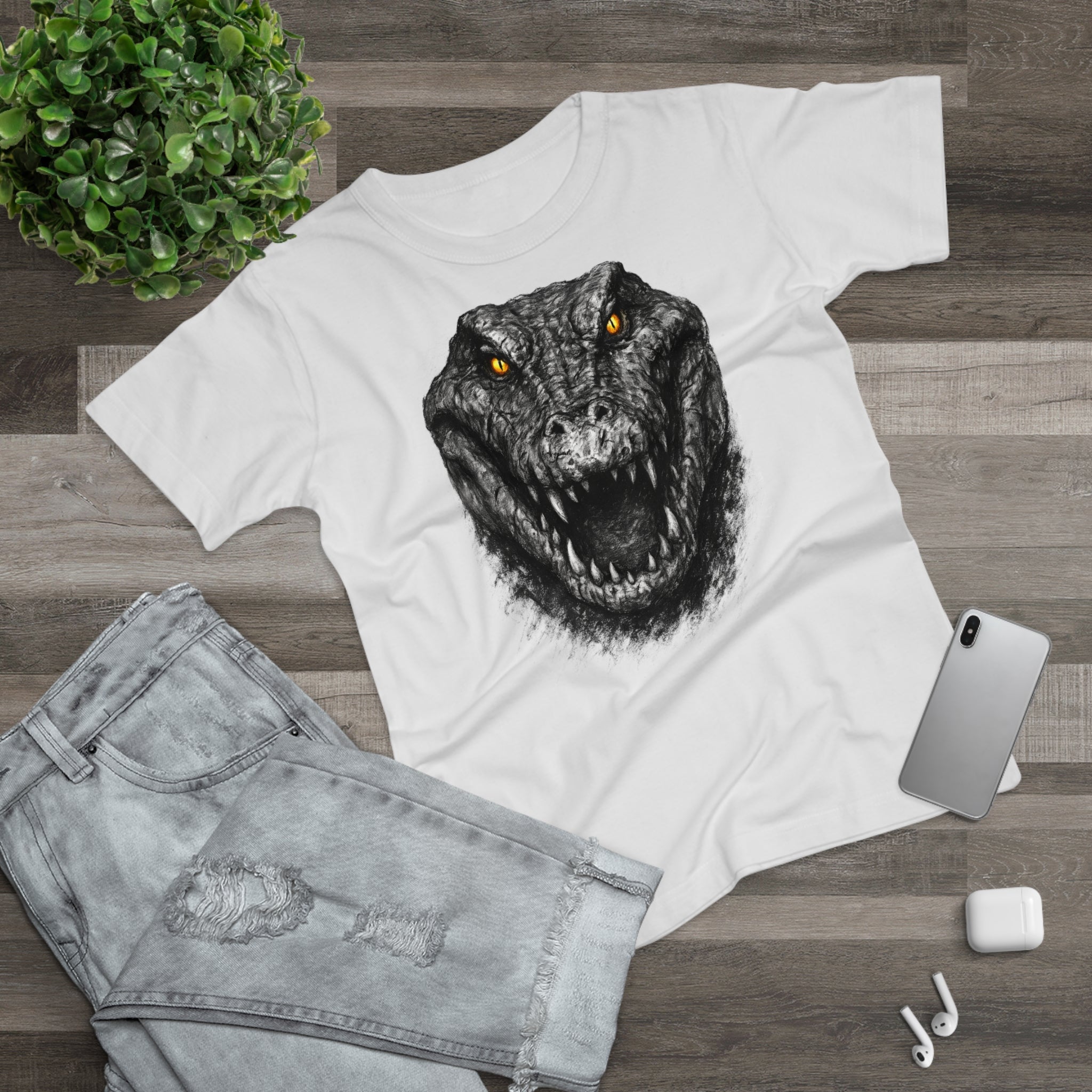 Alligator: Frontprint, Women's T-Shirt - Animal-Collection