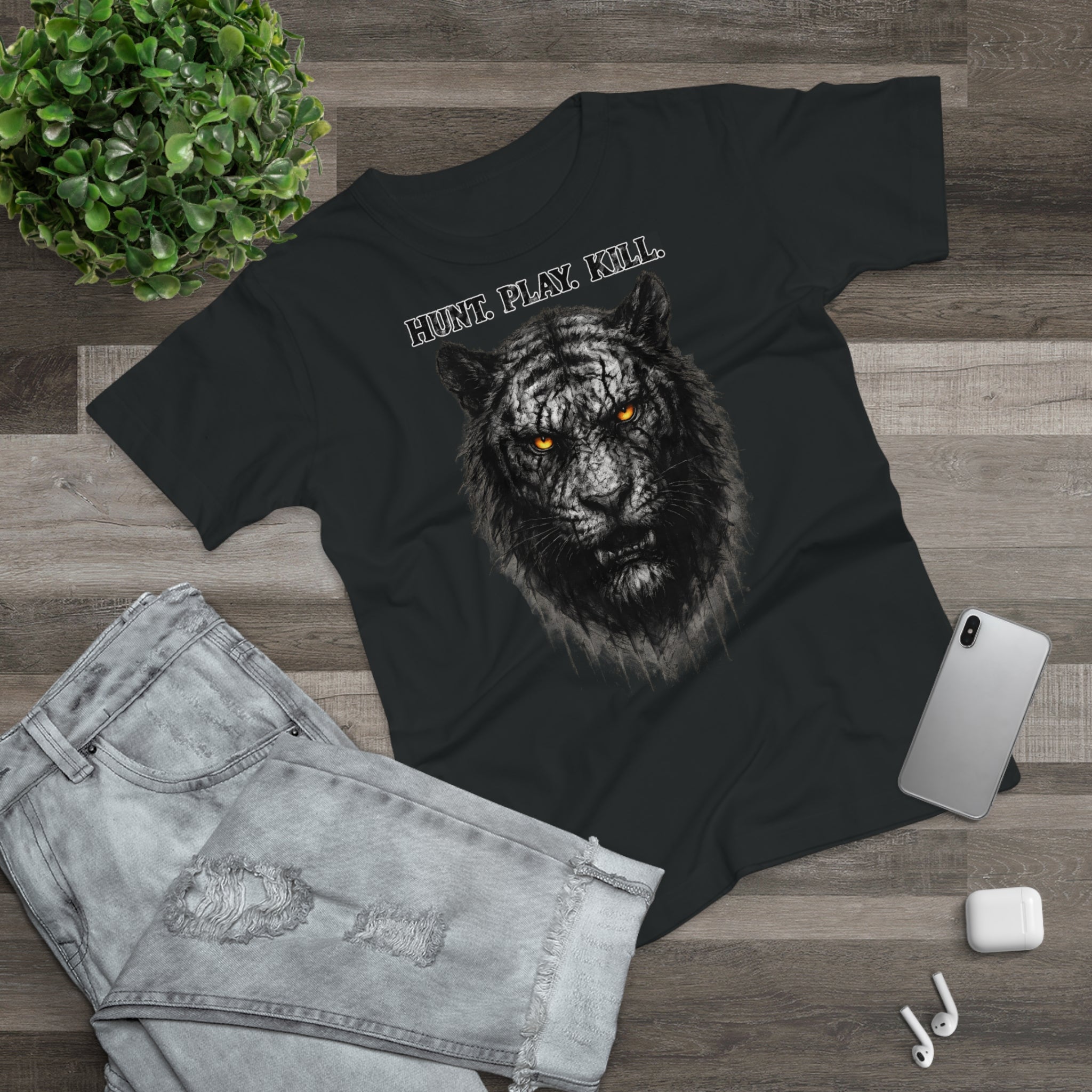 Tiger: Frontprint, Womens' T-Shirt - Animal-Collection