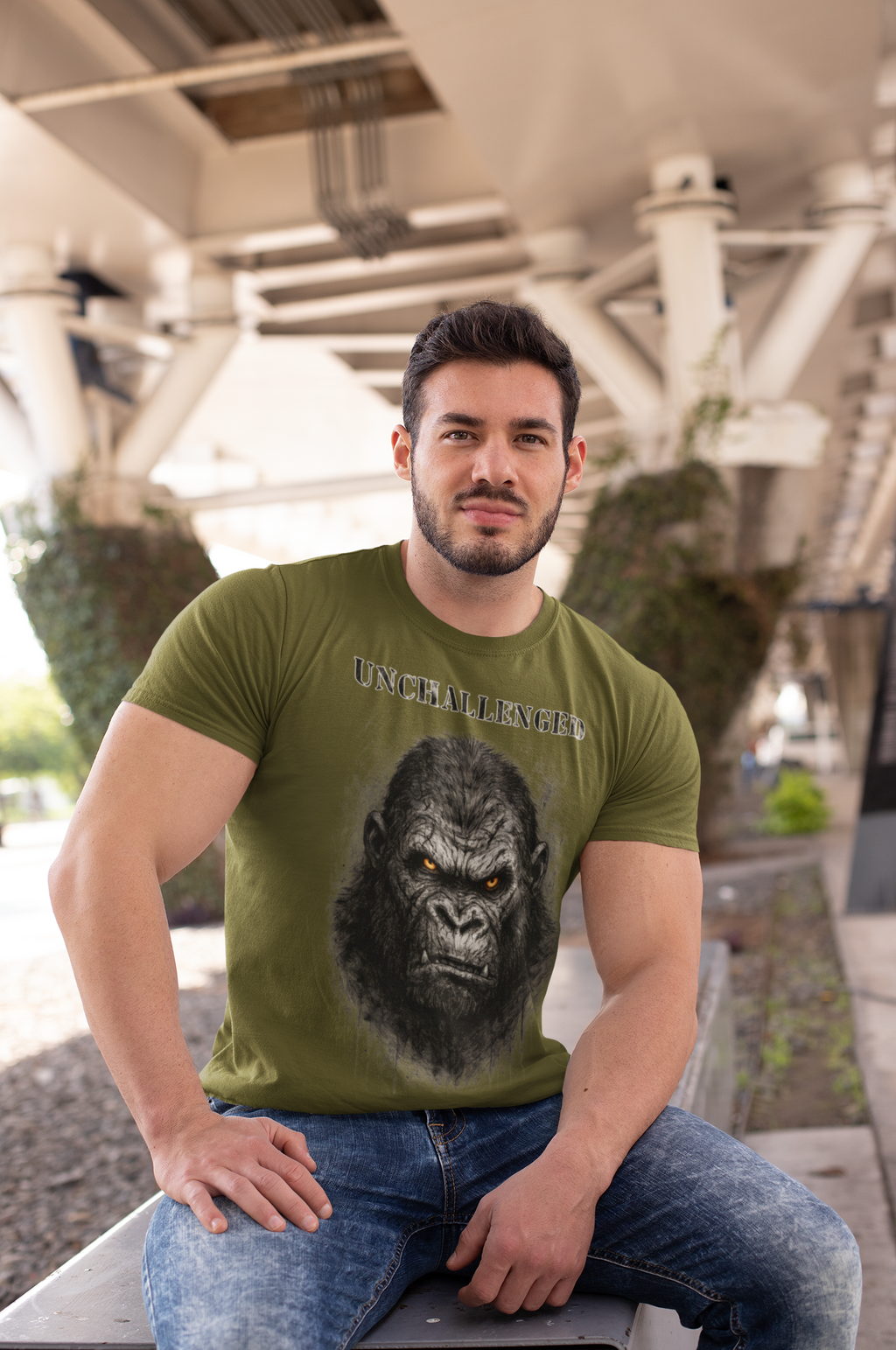 Gorilla - Unchallenged: Frontprint, Unisex T-Shirt - Animal-Collection