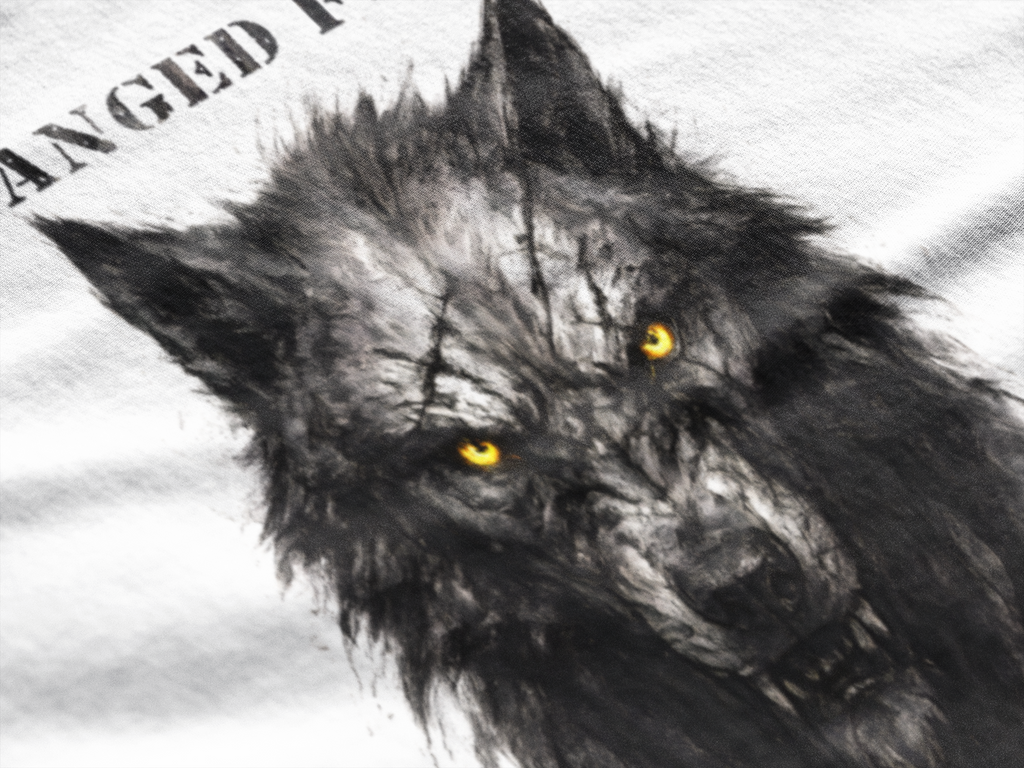 Wolf - Fanged Fury: Frontprint, Unisex T-Shirt - Animal-Collection