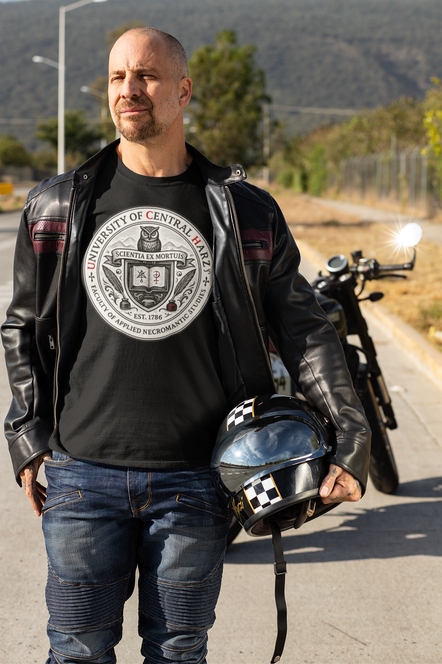 University of Central Harz: Frontprint, Unisex T-Shirt **Grimwater-Edition**