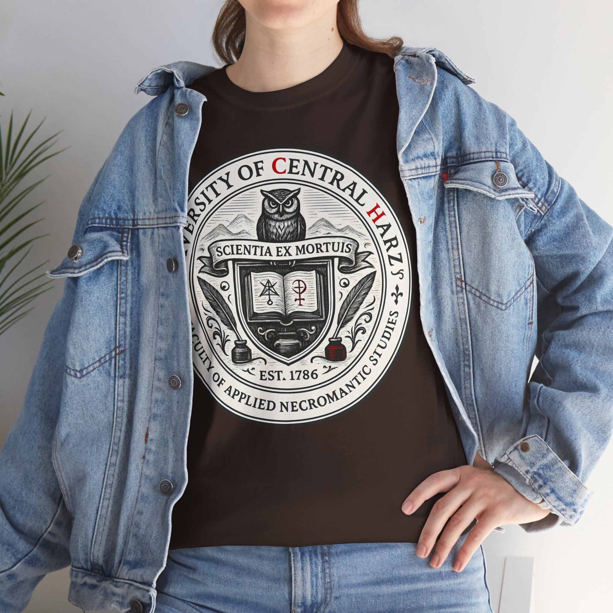 University of Central Harz: Frontprint, Unisex T-Shirt **Grimwater-Edition**
