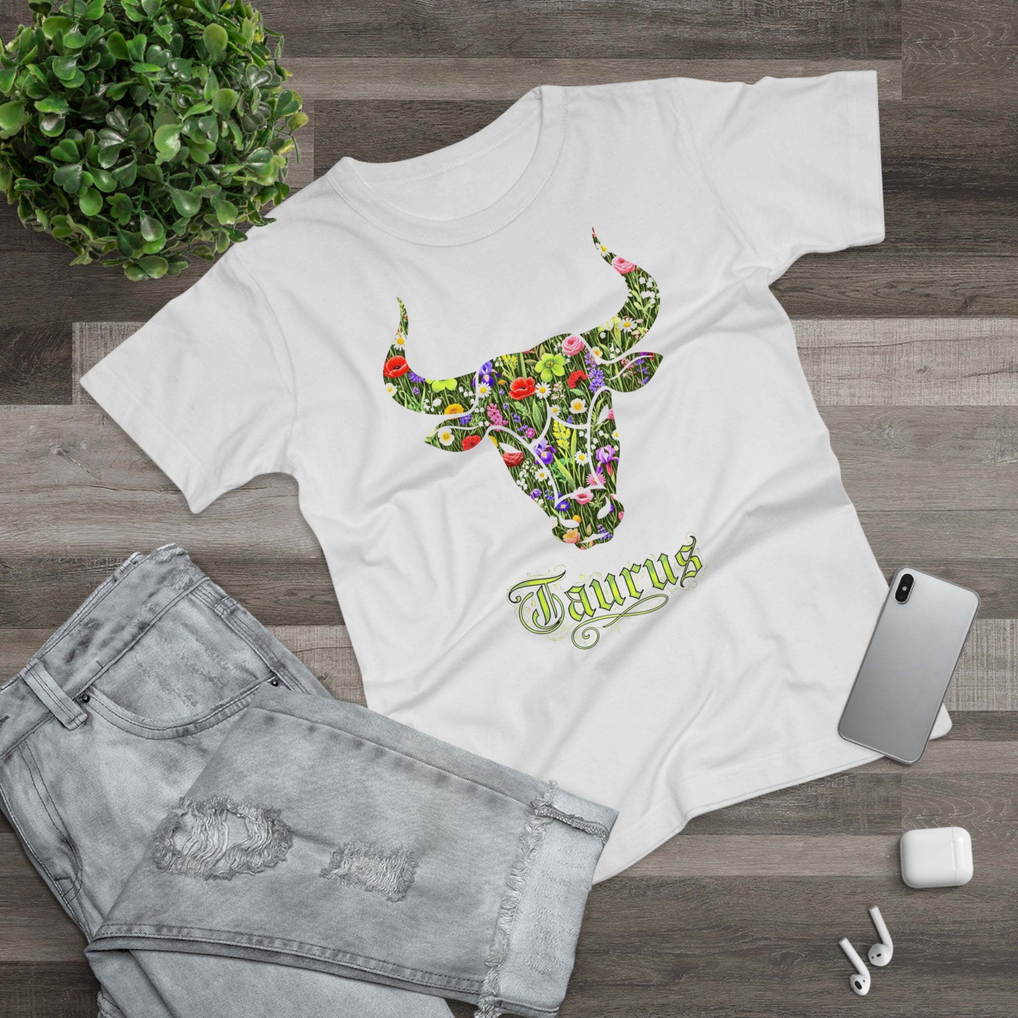 Stier: Frontprint, Womens' T-Shirt, florales Sternzeichen, Zodiac Astrologie (Taurus)