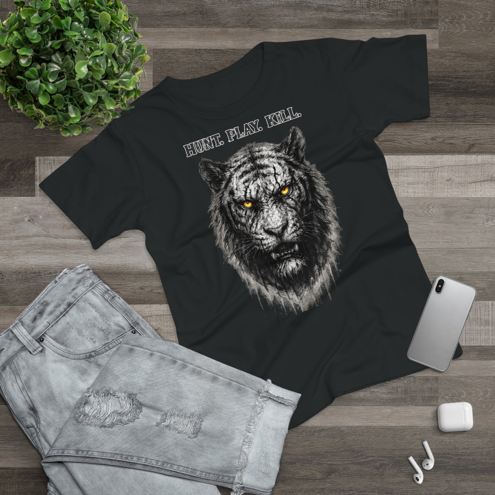Tiger: Frontprint, Womens' T-Shirt - Animal-Collection